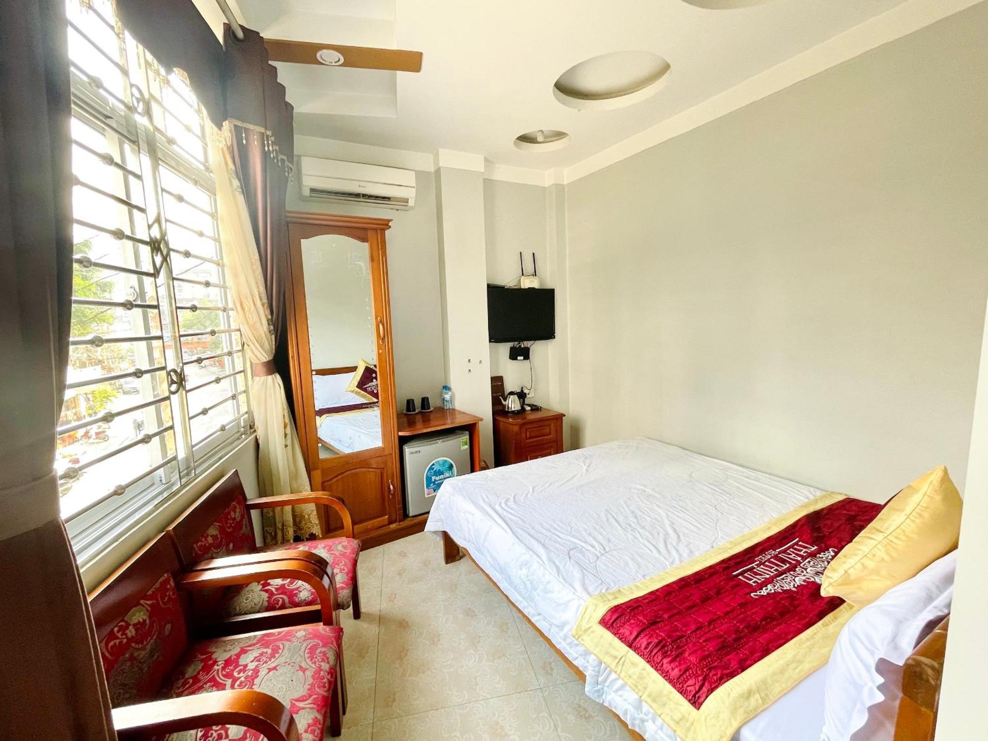 Thai Thinh Hotel Dong Van  Exterior foto