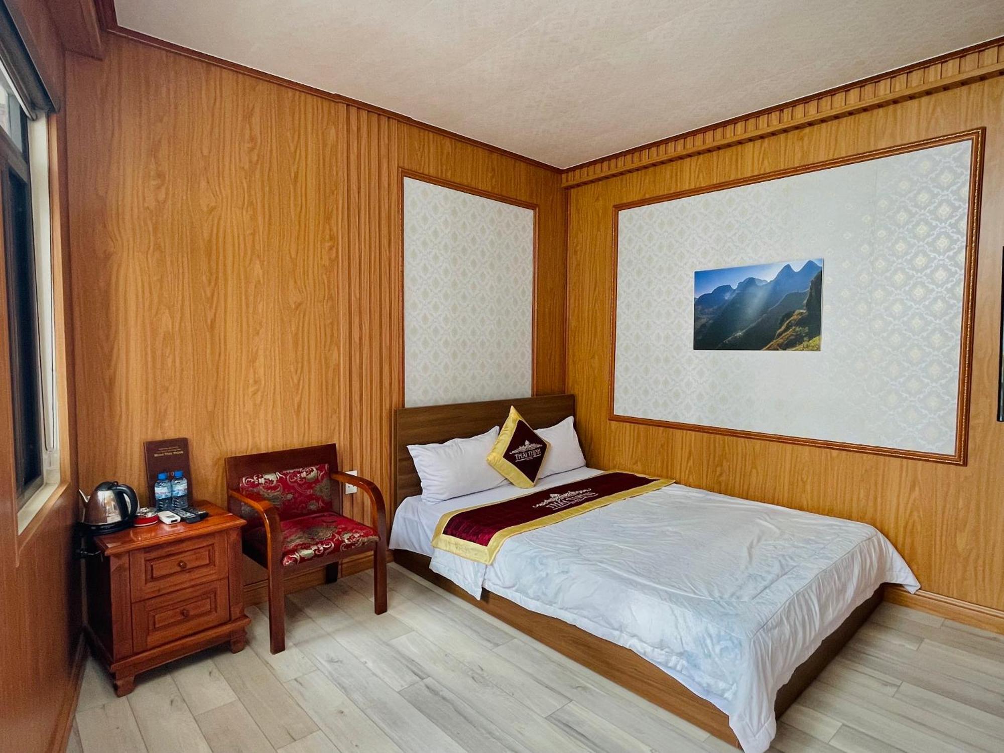 Thai Thinh Hotel Dong Van  Exterior foto